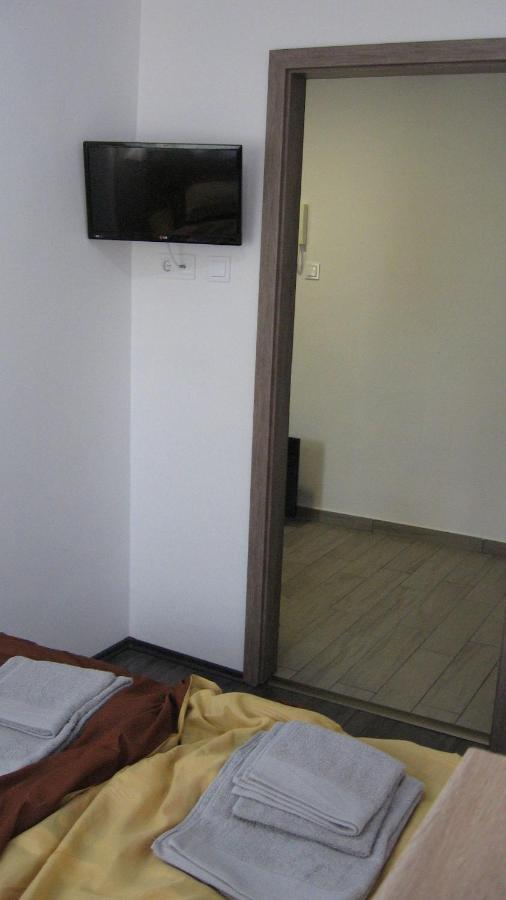 Hz Apartman Miskolc Apartment ภายนอก รูปภาพ