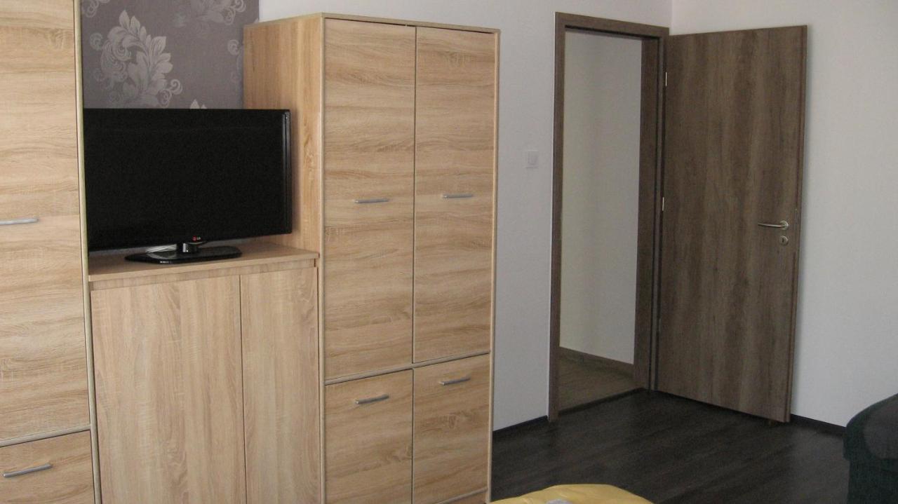 Hz Apartman Miskolc Apartment ภายนอก รูปภาพ