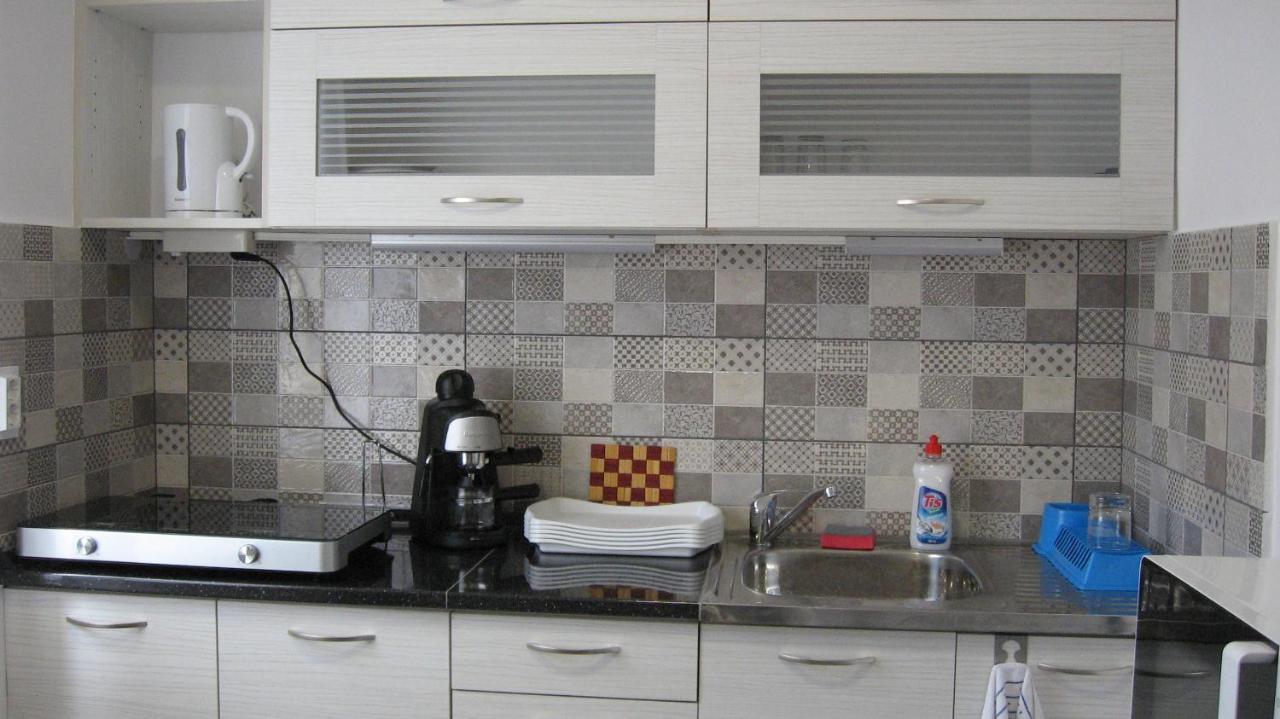 Hz Apartman Miskolc Apartment ภายนอก รูปภาพ
