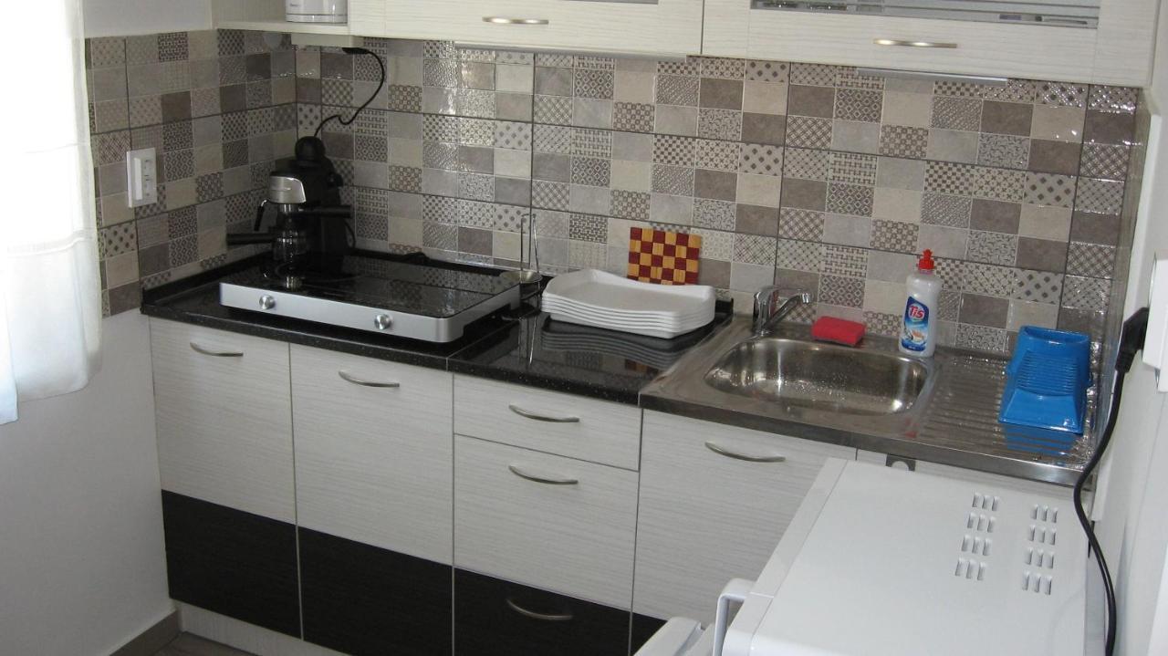 Hz Apartman Miskolc Apartment ภายนอก รูปภาพ
